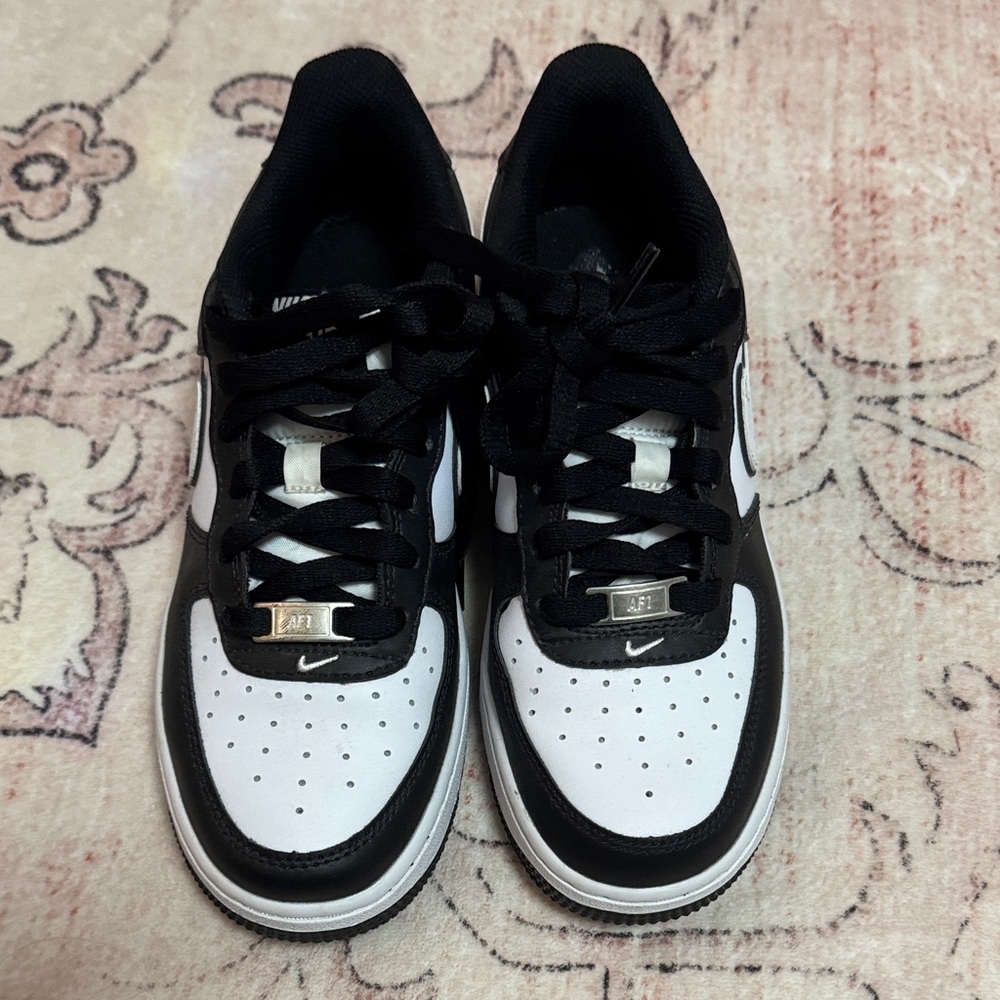 Nike Panda Air Force 1 Sneakers